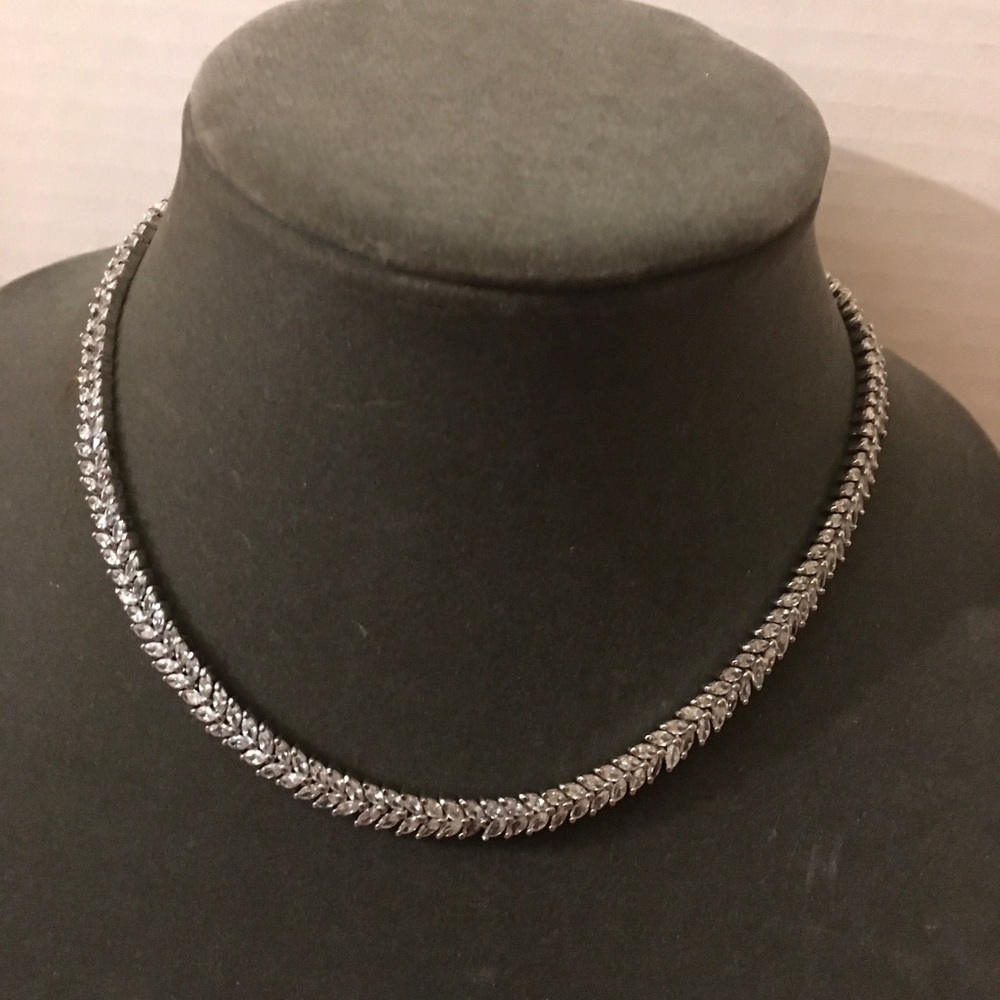 925 sterling silver diamond leaf necklace